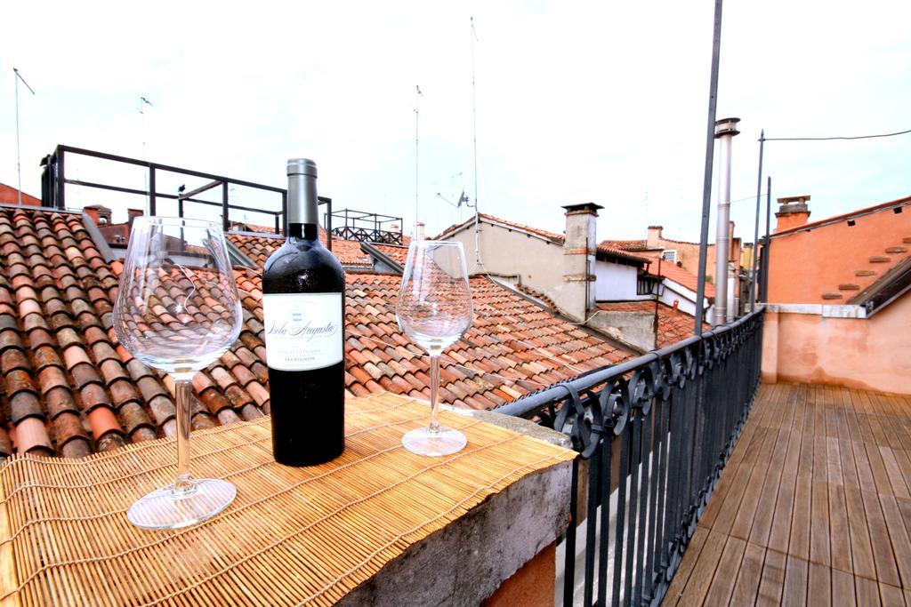 Terrazza Rialto Lejlighed Venedig Værelse billede